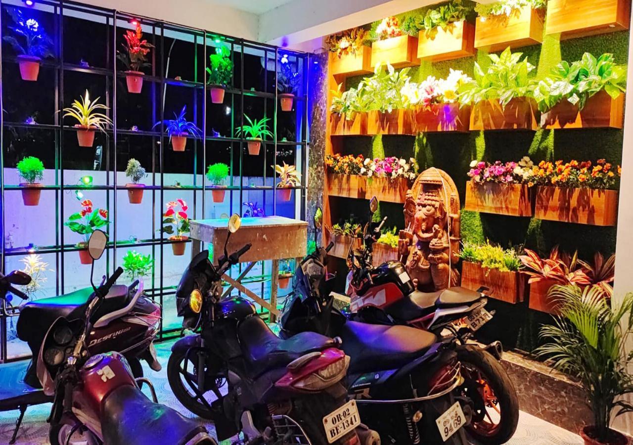 The Greenstar Inn Premium Bhubaneswar Eksteriør billede